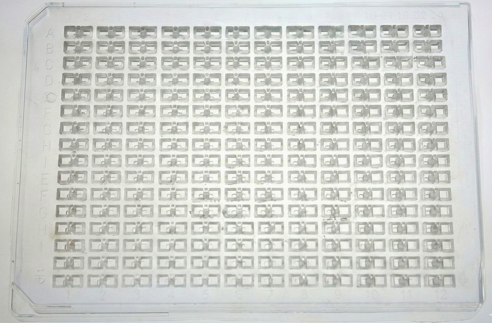 Transparent multiwell cell-culture plate